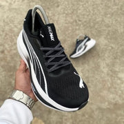 Pumaa magmax nitro black white