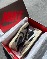 AIR JORDAN RETRO 1 LOW DARK MOCHA SEMI UA (FIX)