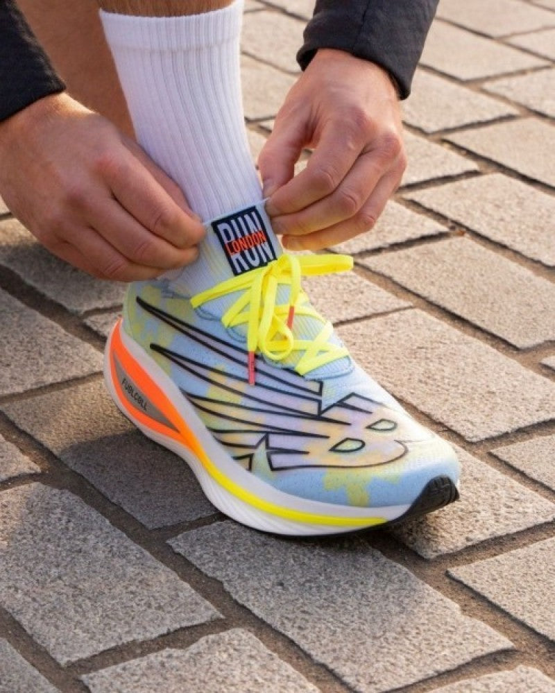 New Balance FUEL CELL V3 LIGHT BLUE