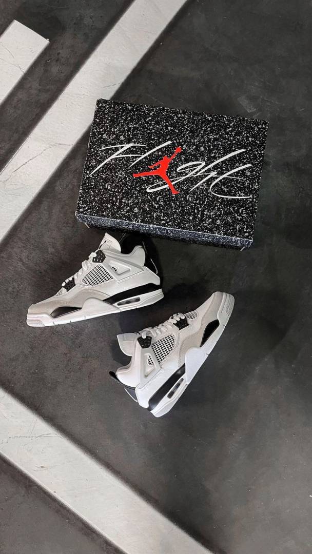 Nik e Air Jordan Retro 4 Military Semi Ua (524)