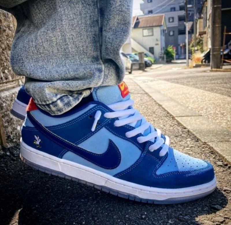 SB DUNK WHY SO SAD