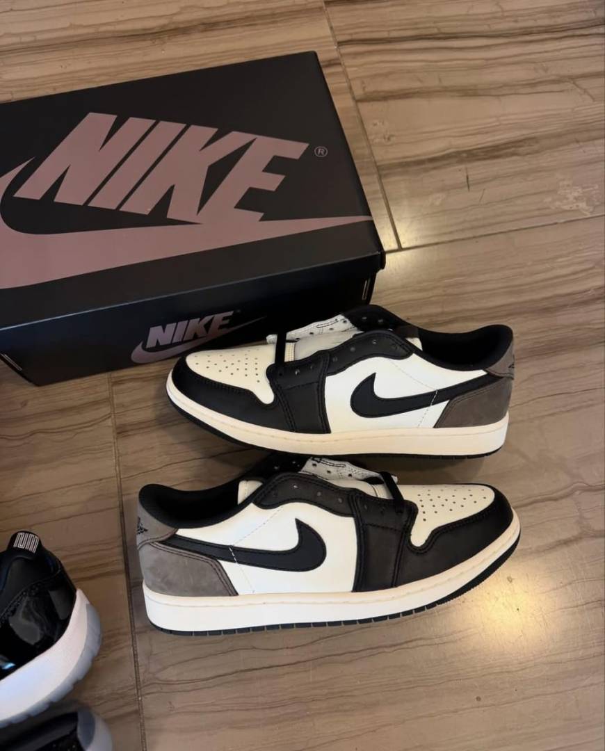 Air Jordan Low mocha mens