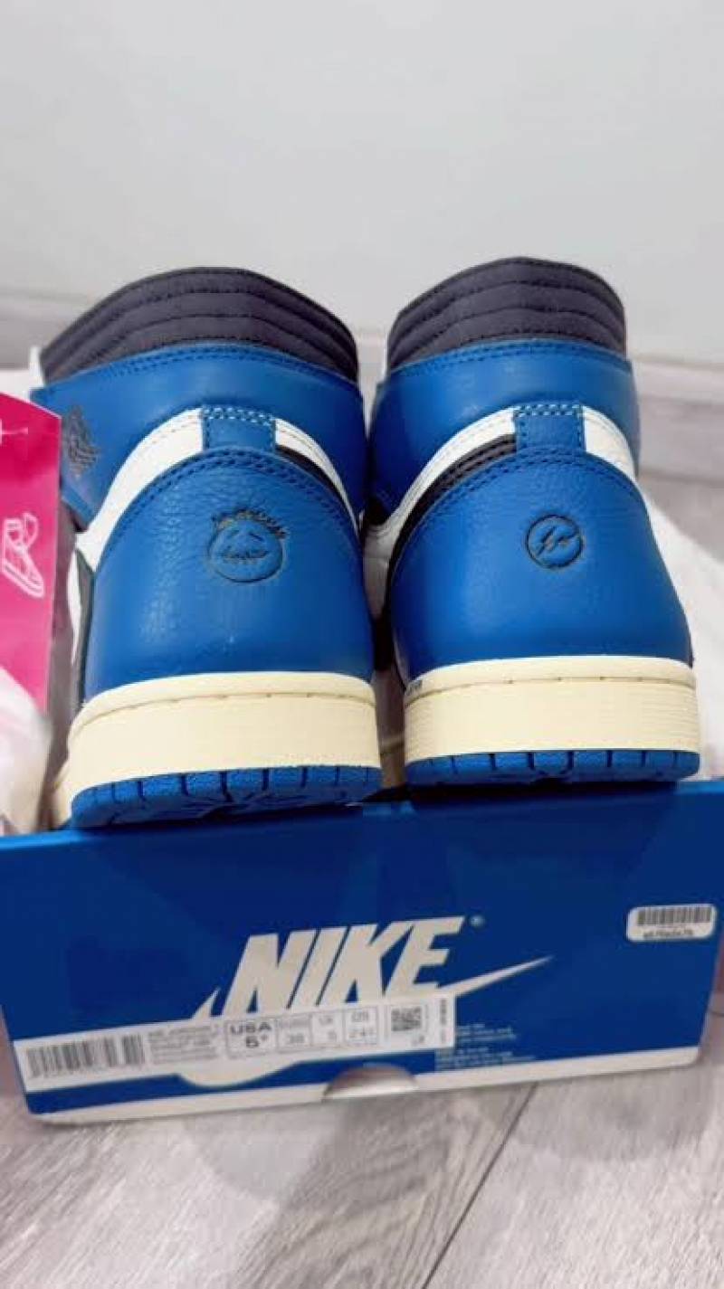 Air Jordan 1 High Travi Scott Fragment