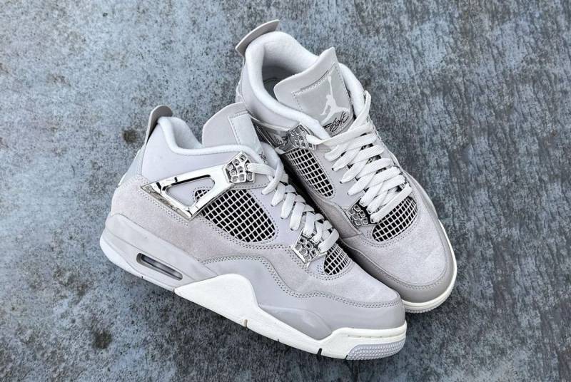 Air Jordan 4 Frozen Semi UA Top Quality