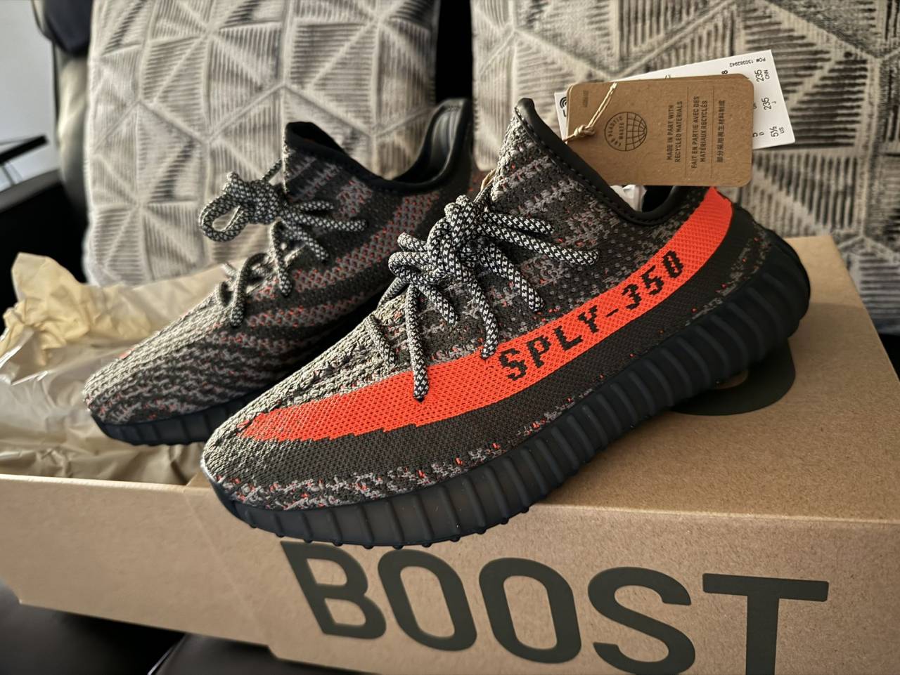 Yeezy 350 Carbon Beluga