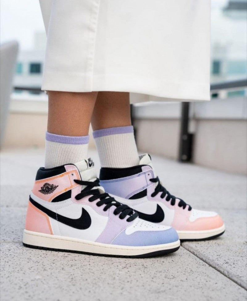 AIR JORDAN RETRO 1 SKYLINE