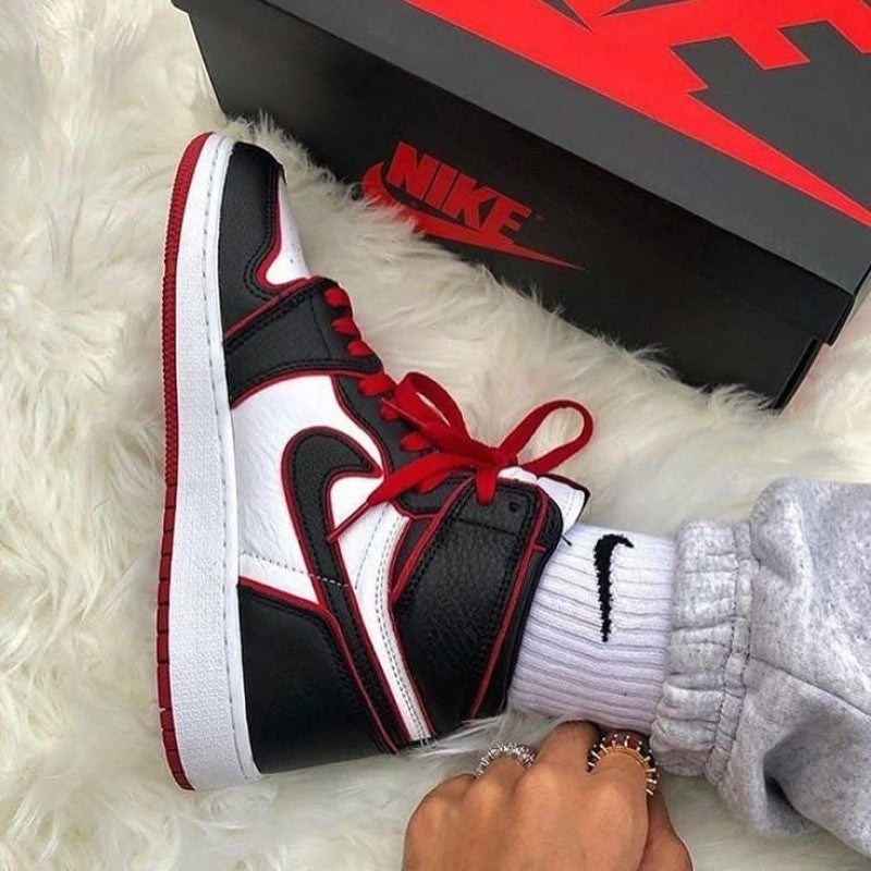 AIR JORDAN RETRO 1 BLOODLINE SEMI UA QUALITY