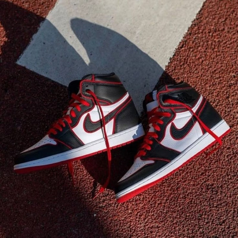AIR JORDAN RETRO 1 BLOODLINE SEMI UA QUALITY