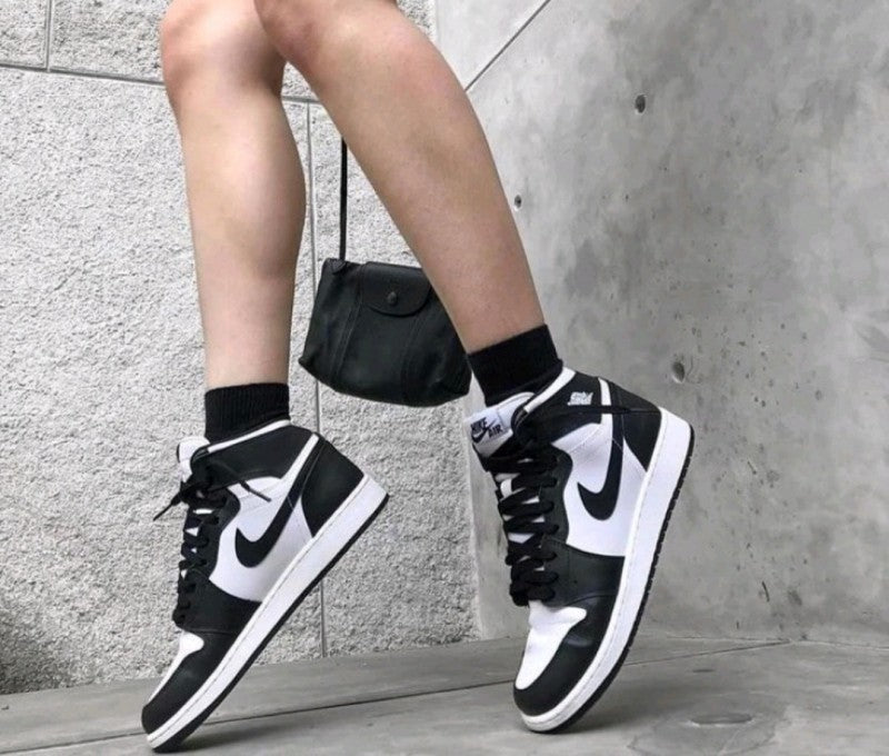 RETRO 1 CARBON FIBRE NO RETURN