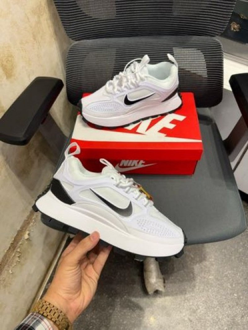 Nikee Bailleli Platform Sneaker Whi
