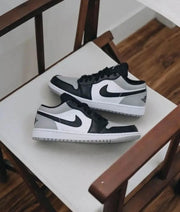 Nikee Air Jordan 1 low Shadow Toe