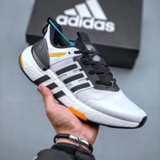 Adidass UltraBoost Equipment