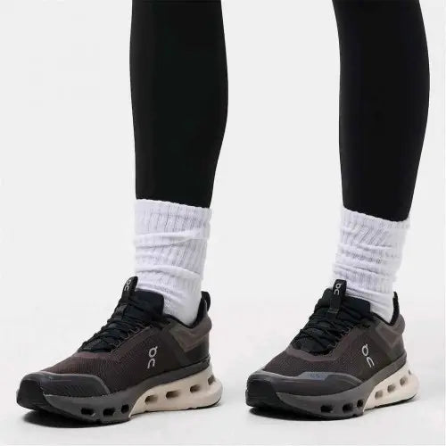 ON Cloud nova X Trainers