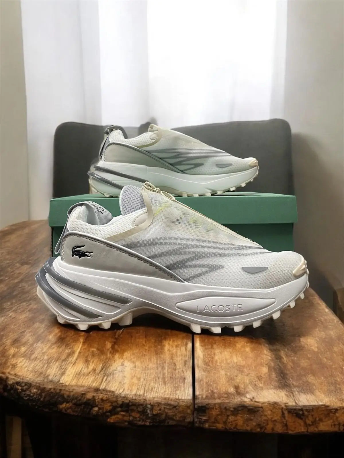 lacostee audyssor *"TRAIL WHITE"*