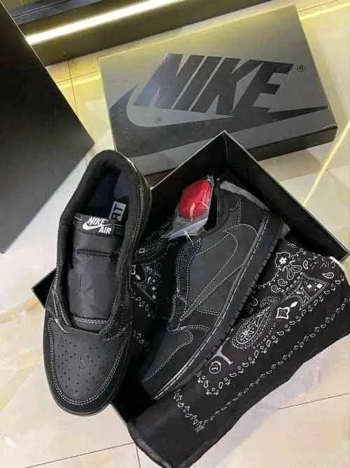 Nikkee Air jordan 1 low Travis scott phantom Semi UA