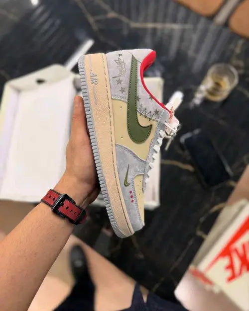 Nikee AirForce 1 X Stussy Grey Red