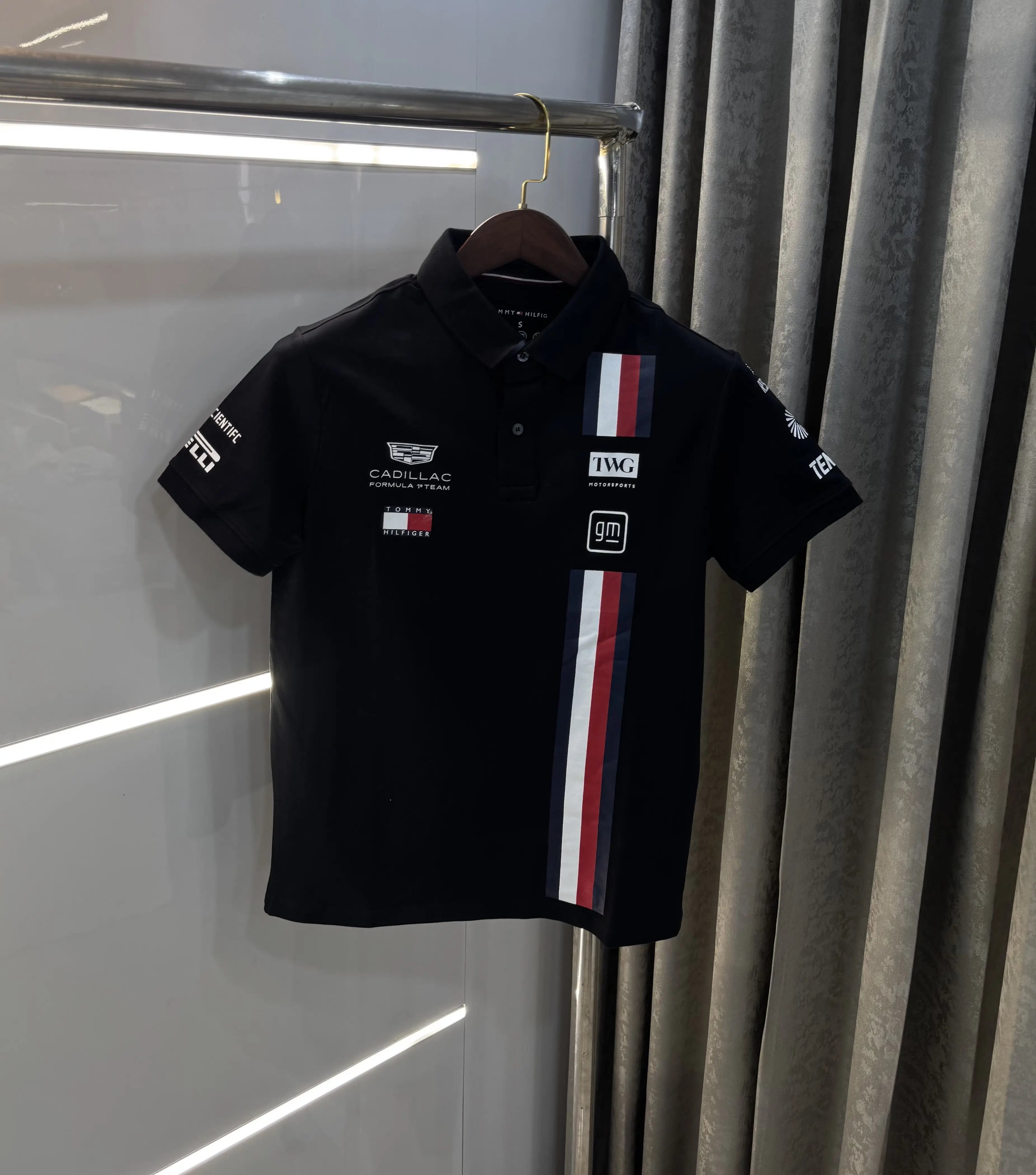 Tomm y Hilfiger Black Premium Polo T-shirt