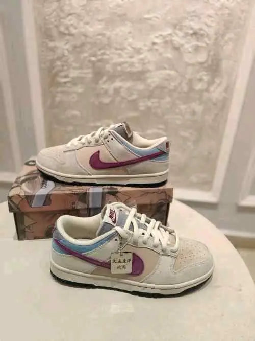 NIKEE SB DUNK LOW X OTOMO KATSUHIRO STEAMBOY