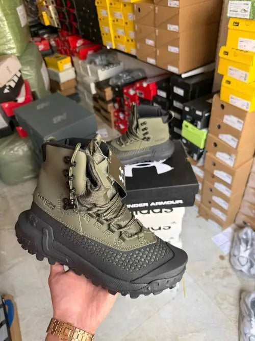 Under Armourr Hovr Raider WP Olive Green Black