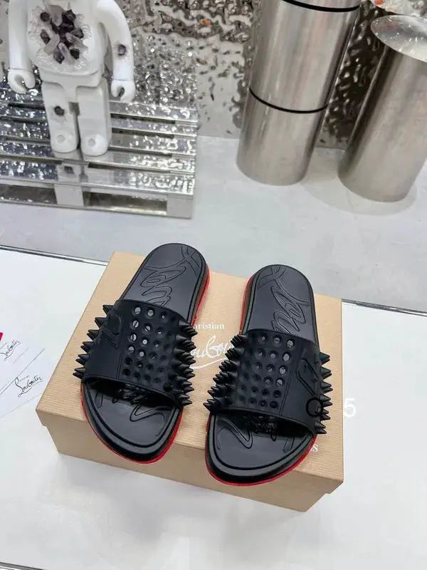 Christian_Louboutin_Take It Easy Black Premium Slide