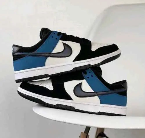 nikee nikee sb dunk low industrial blue