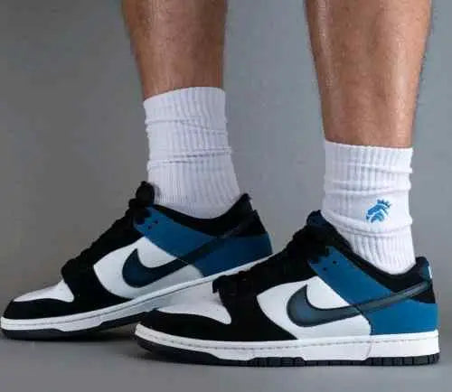 nikee nikee sb dunk low industrial blue