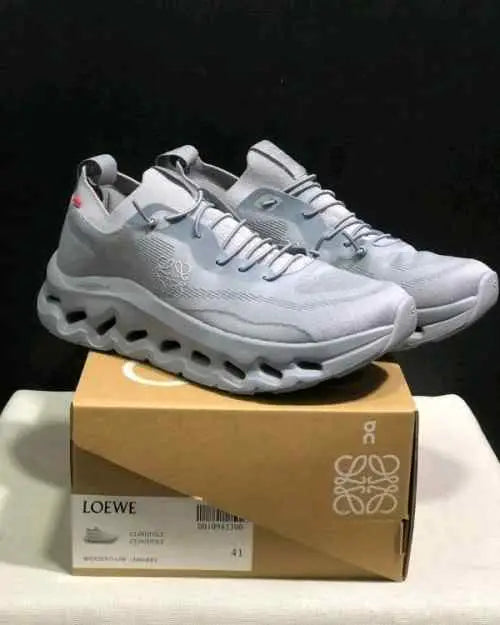 LOEWEE X ON Cloudtilt 2 0 Grey