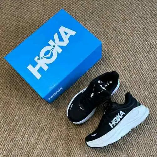 Hoka Bondi 9 Black White