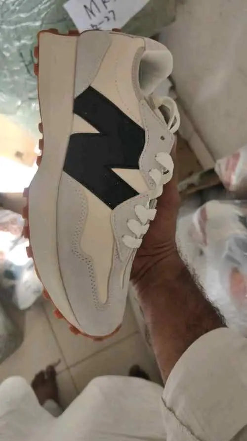 new balance 327 WHITE NEVY