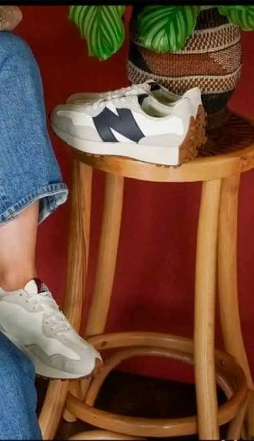 new balance 327 WHITE NEVY