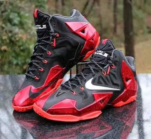 Nikee Lebron 11 Miami Heat