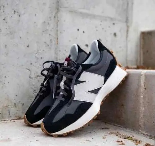 Neww Balance 327 Black White