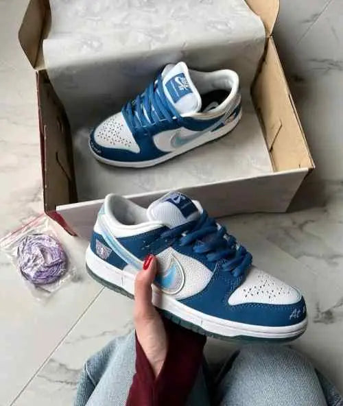 Nikee SB Dunk Low Born X Raised One Block At Time