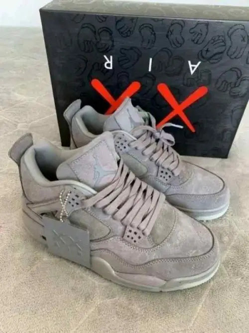 Jordan Retro 4 Kaws Cool Grey Glow In Dark Semi UA