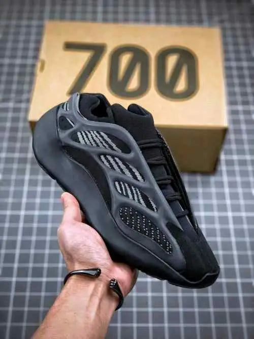 Adidass Yeezy 700 v3 Alvah Semi UA