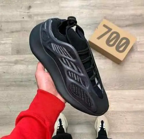 Adidass Yeezy 700 v3 Alvah Semi UA