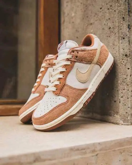 Nikee sb dunk low medium curry for her