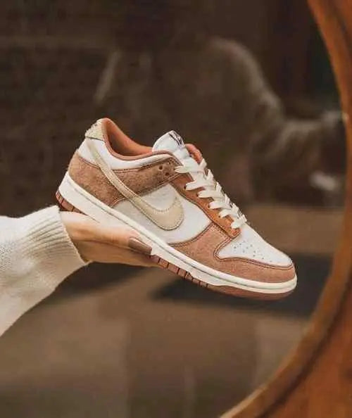 Nikee sb dunk low medium curry for her