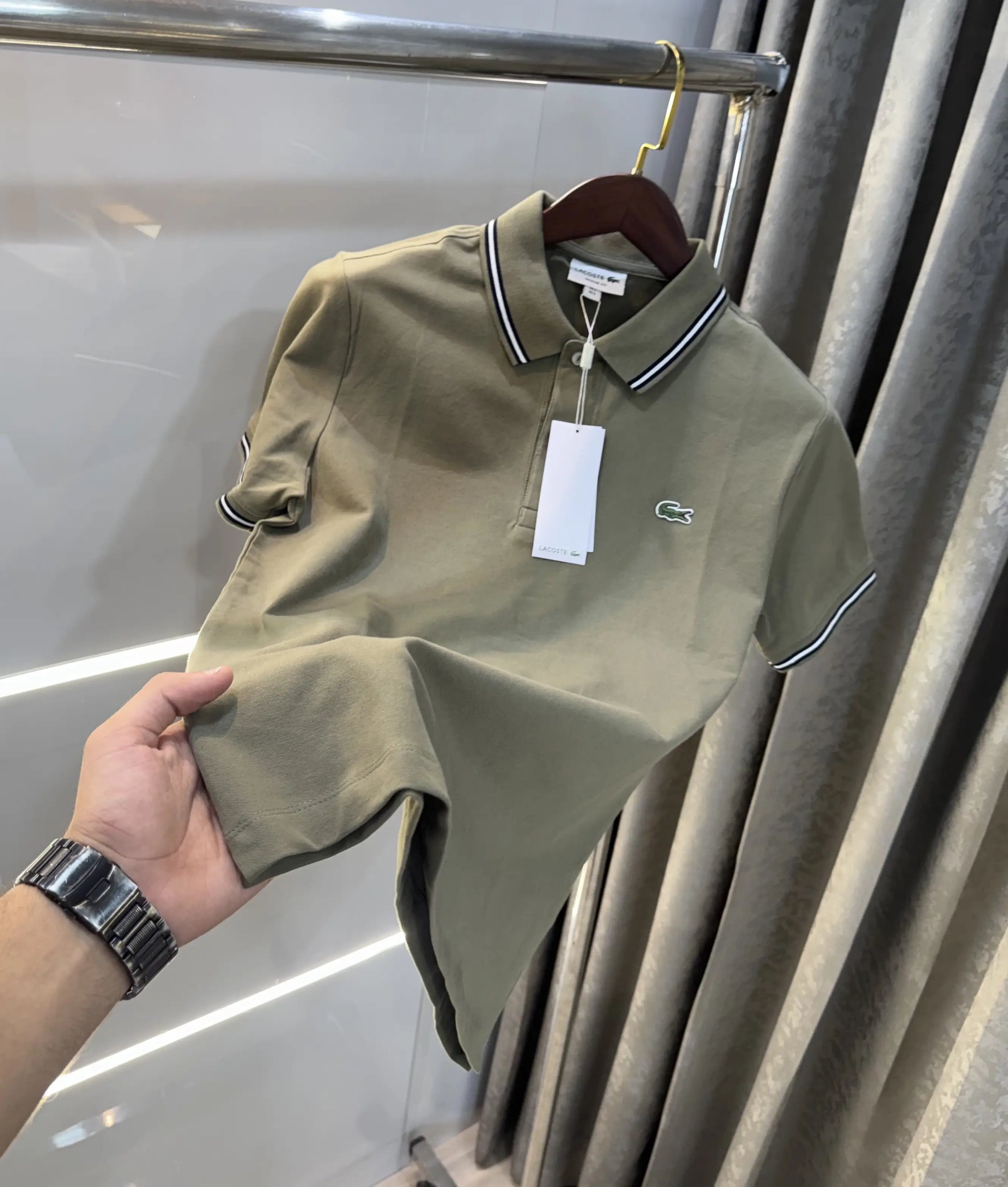 Lacost e Olive Embroidery Logo Premium Polo T-Shirt