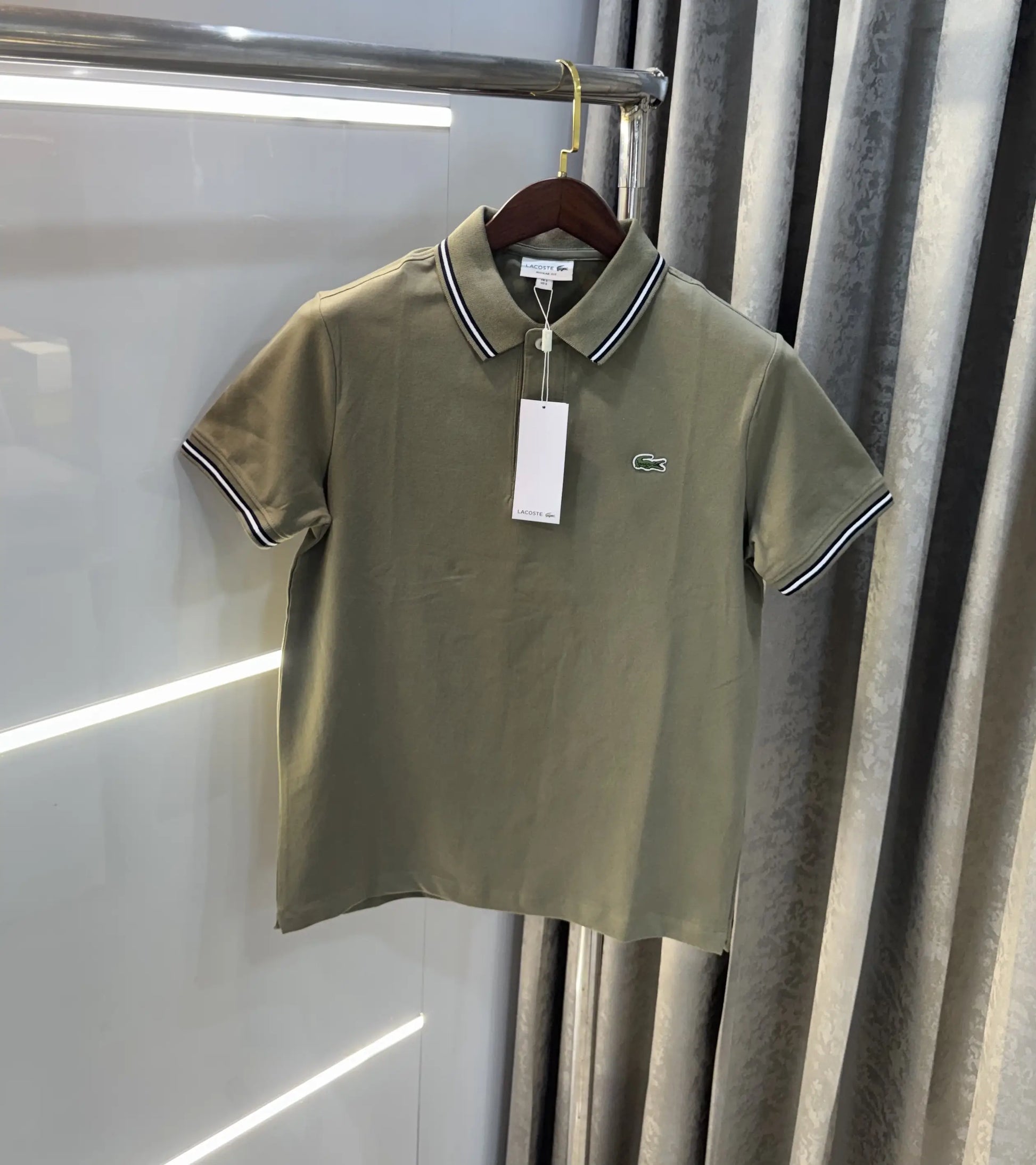 Lacost e Olive Embroidery Logo Premium Polo T-Shirt