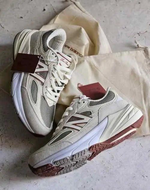 new balancee 990 Beige Loro Piana