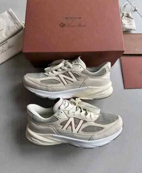 new balancee 990 Beige Loro Piana