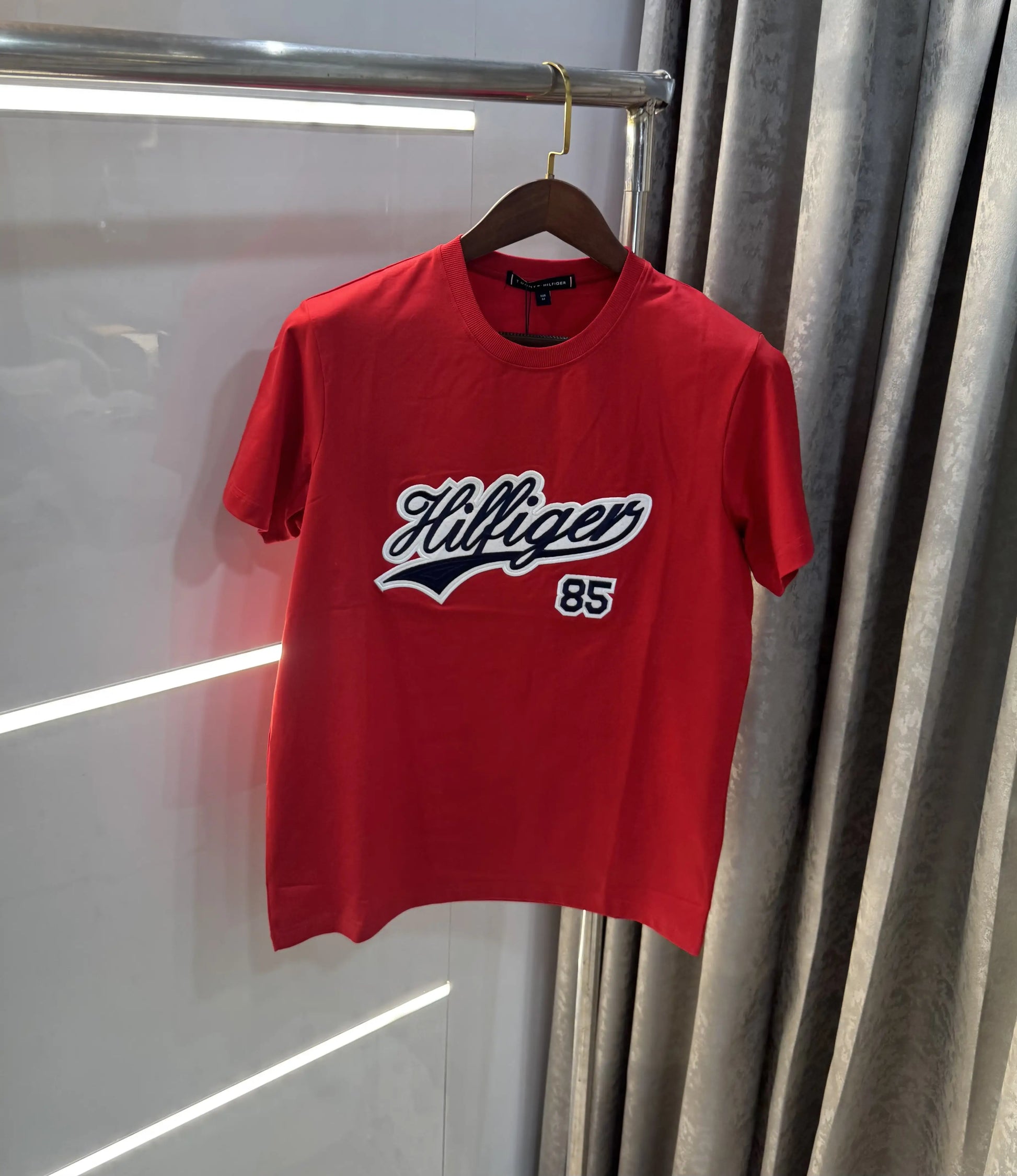 Tommy Hilfige r Red Embroidery Logo Premium T-Shirt