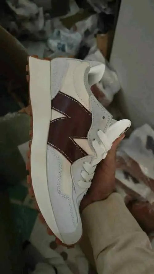 Neww Balance 327 Moonbeam Classic Burgundy