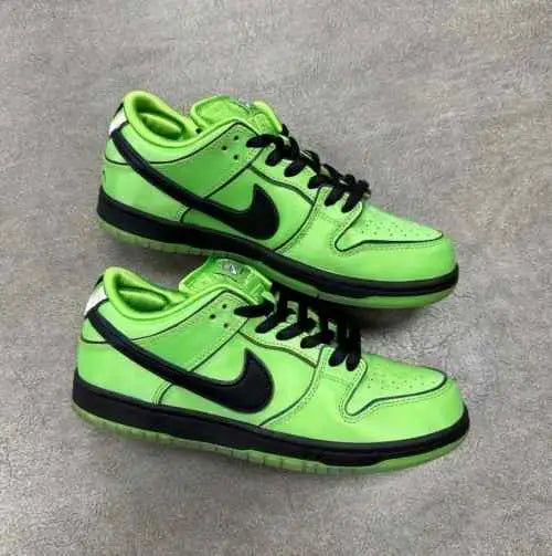 nikee sb dunk low powerpuff buttercup