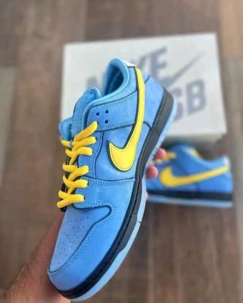 nikee powerpuff x sb dunk low bubbles blue