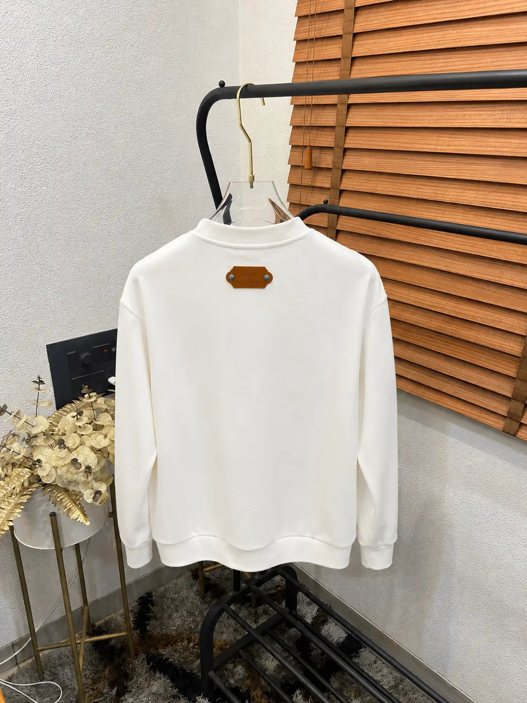 Loui_s Vuitton Big Monogram Sequence Imported Exclusive Sweatshirt (DN 105)