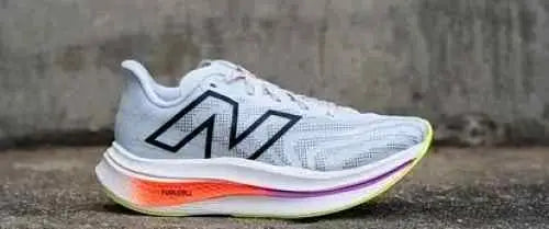 New Balancee Fuelcell Supercomp Trainer V2 WHITE GREY