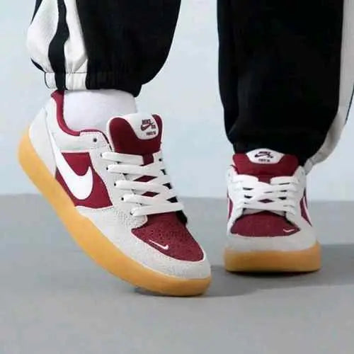 Nikee SB Force 58 Skate Team Red