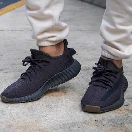Adidass Yeezy Boost 350 V2 Black Cinder Semi UA non reflective